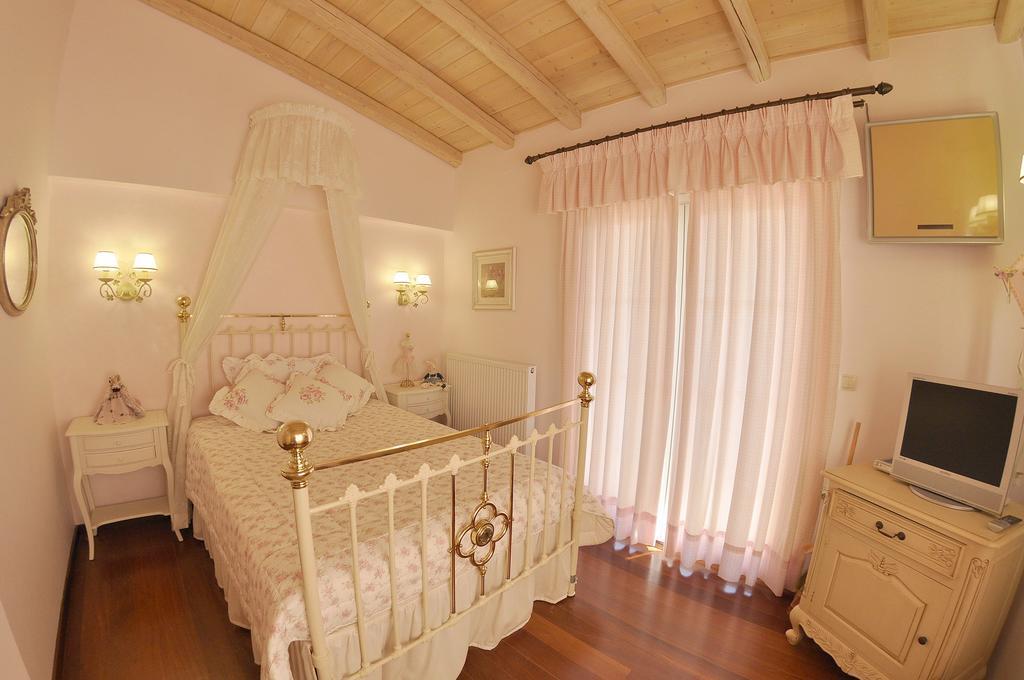 Villa Romantica Перама Номер фото