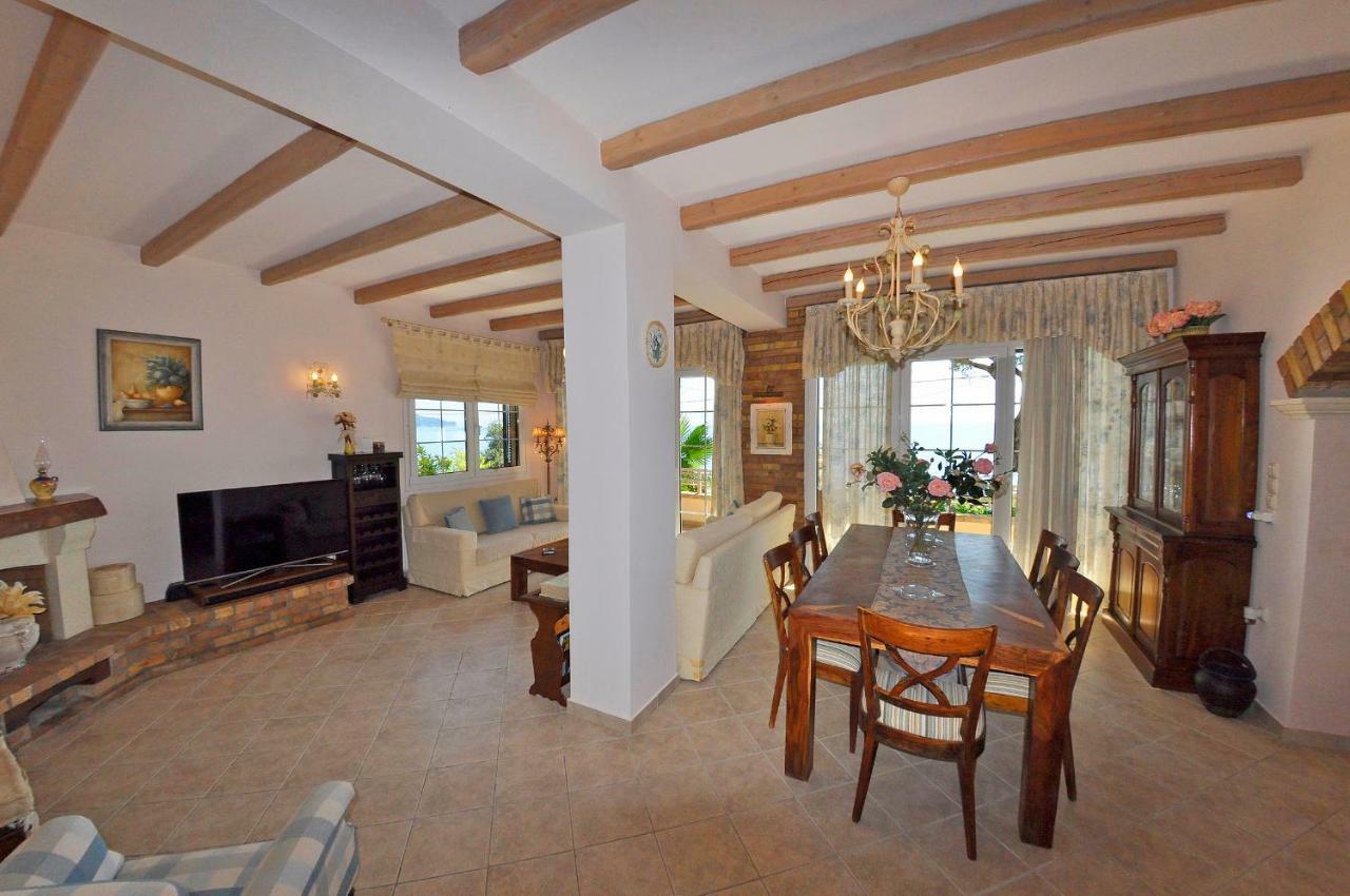Villa Romantica Перама Екстер'єр фото